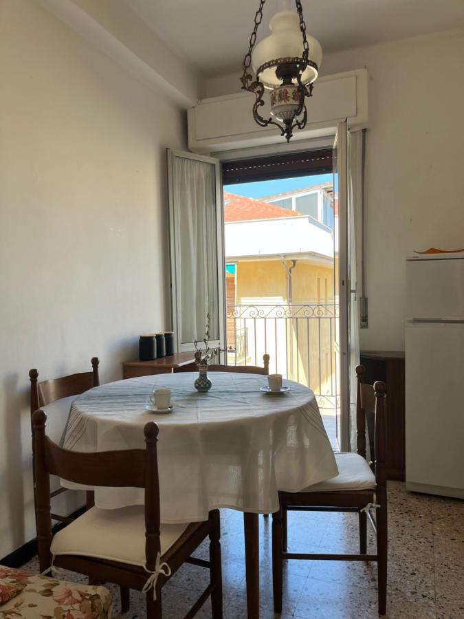 Casa Vintage Appartement Alassio Buitenkant foto